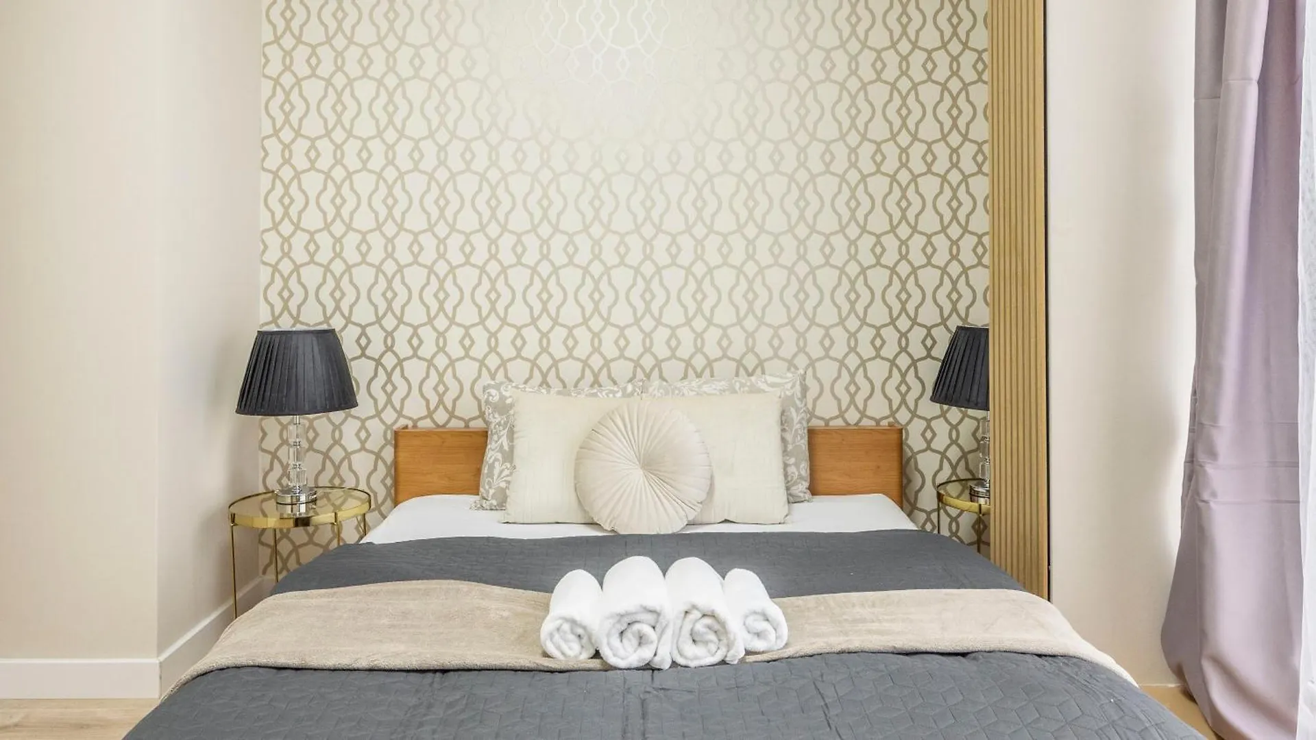 Exclusive Central Duplex Penthouse In The Heart Of Budapest