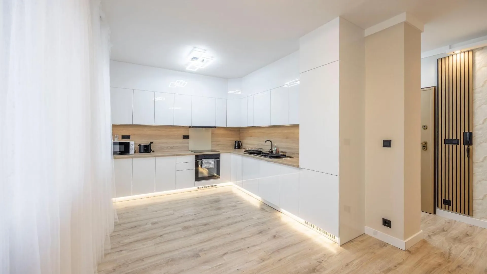 Exclusive Central Duplex Penthouse In The Heart Of Budapest Apartment